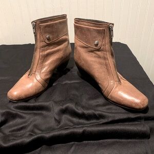 Fidji ankle boots